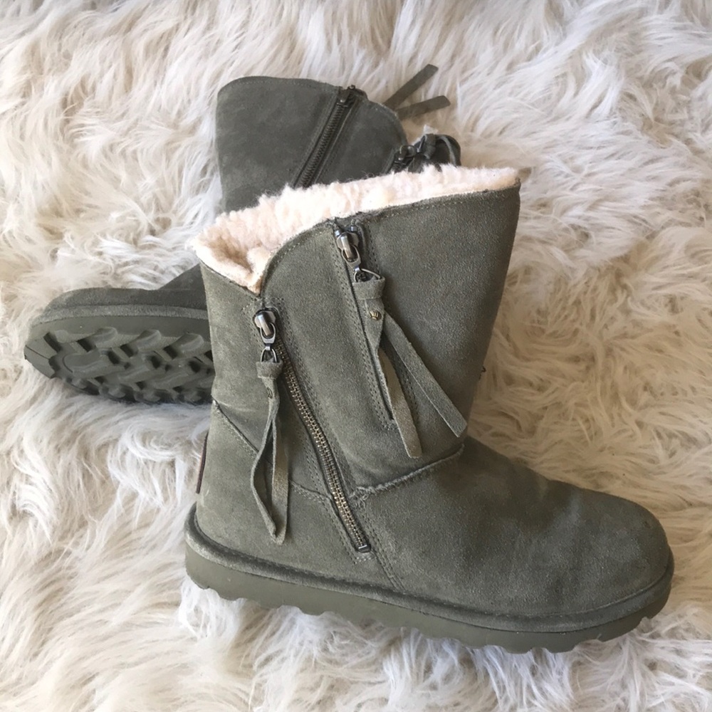 Bearpaw neverwet forest green boots size 7